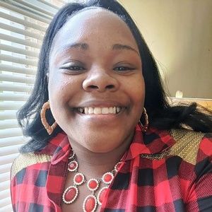 Meet your Posher, Estell